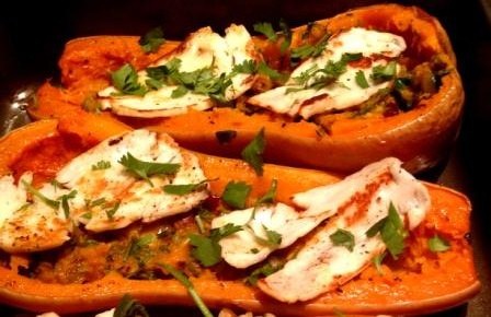 Baked butternut squash with halloumi